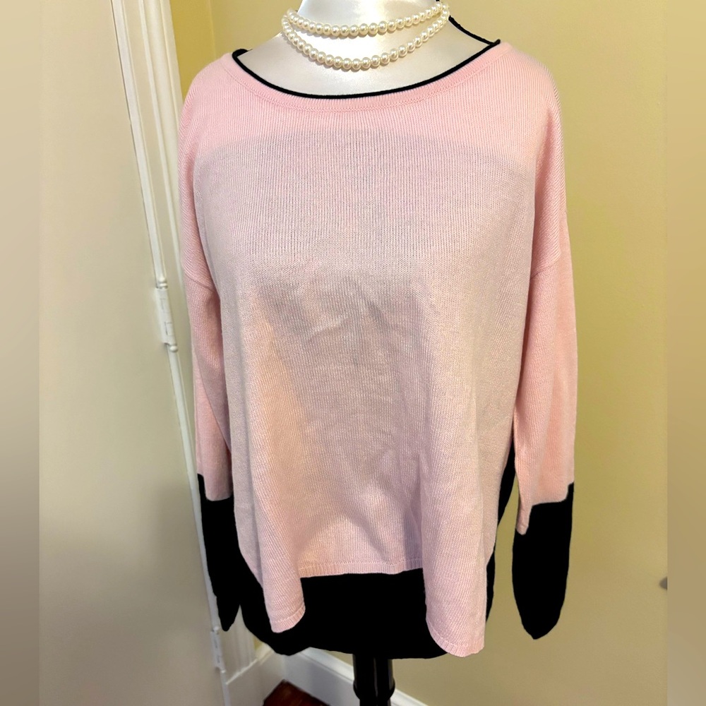 SOHO. NEW YORK & CO. Chic Pink and Black Sweater w/built-in blouse attached - Picture 2 of 10